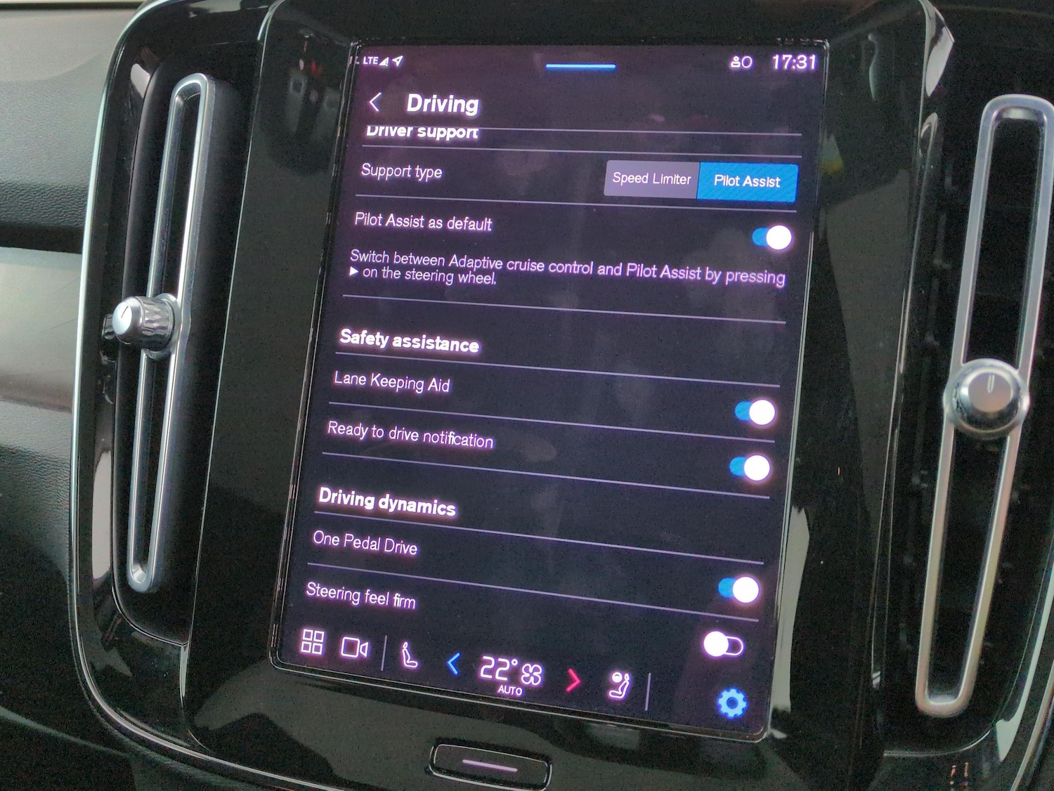 Used Volvo C40 2022 for sale - 77241207: Photo 24