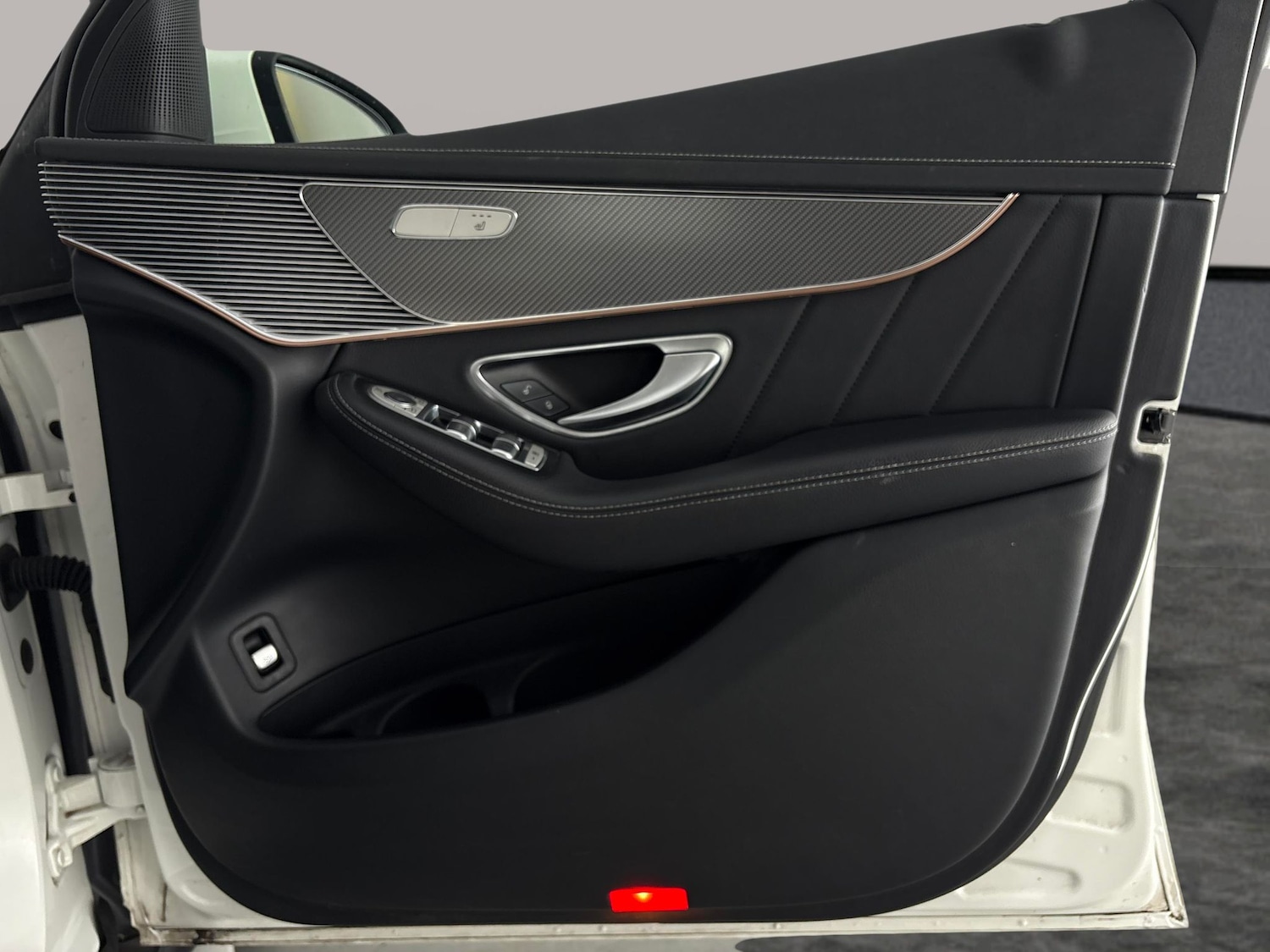 Used Mercedes-Benz EQC 2021 for sale - 76717834: Photo 34