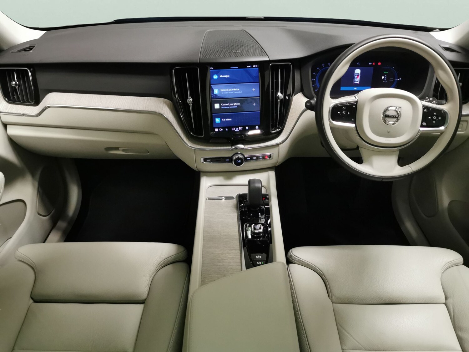 Used Volvo XC60 2023 for sale - 77472269: Photo 8