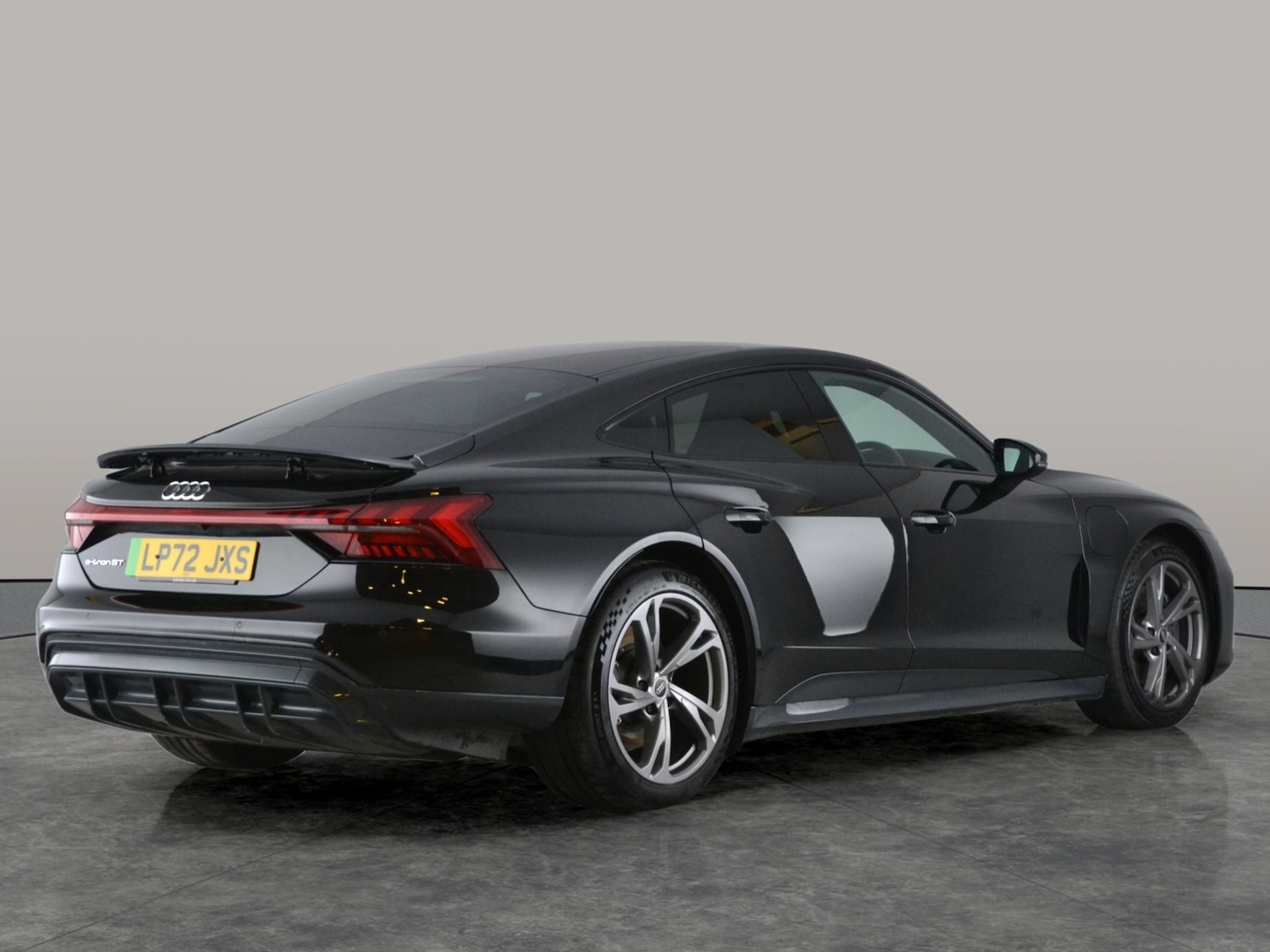 Used Audi e-tron GT 2023 for sale - 77259466: Photo 12