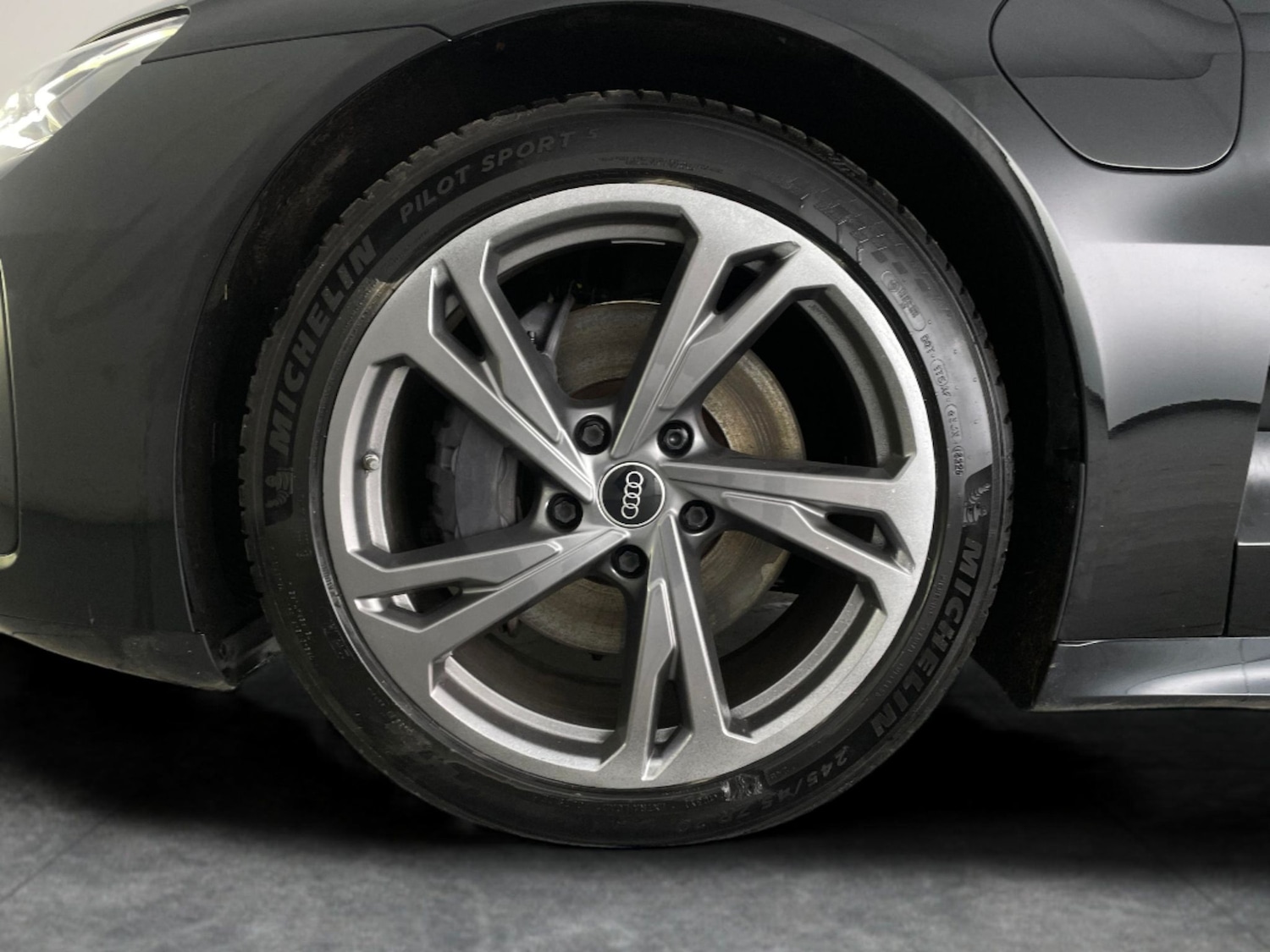 Used Audi e-tron GT 2023 for sale - 77259466: Photo 28