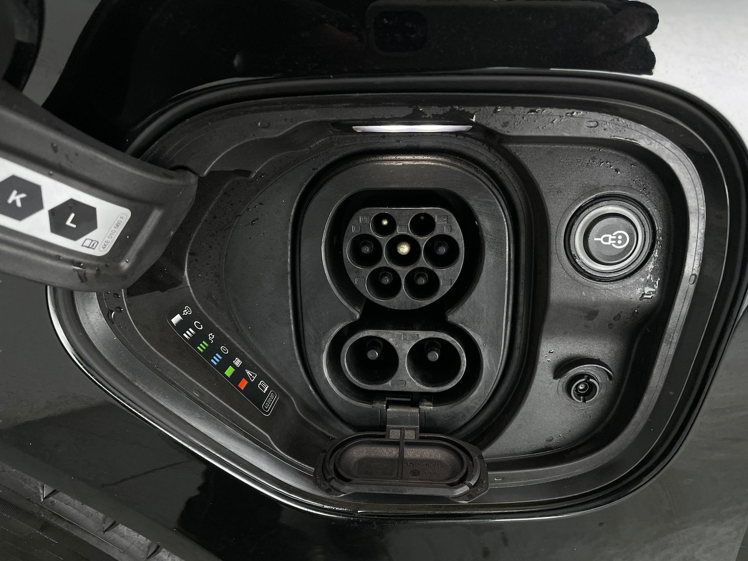 Used Audi e-tron GT 2023 for sale - 77259466: Photo 36