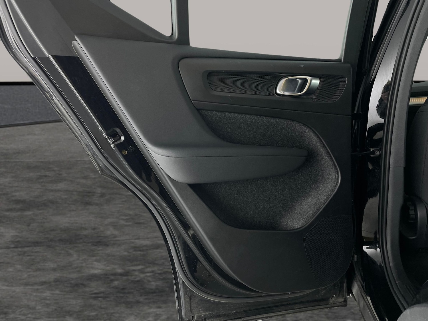 Used Volvo XC40 2022 for sale - 77715906: Photo 27