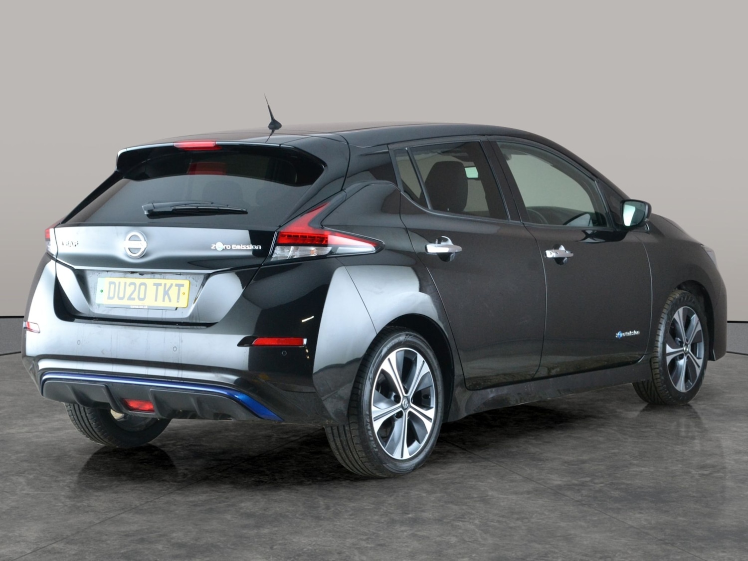 Used Nissan Leaf 2020 for sale - 77897317: Photo 11