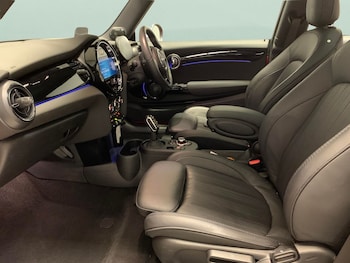 Used MINI Electric Hatch 2021 for sale - 76704002: Photo