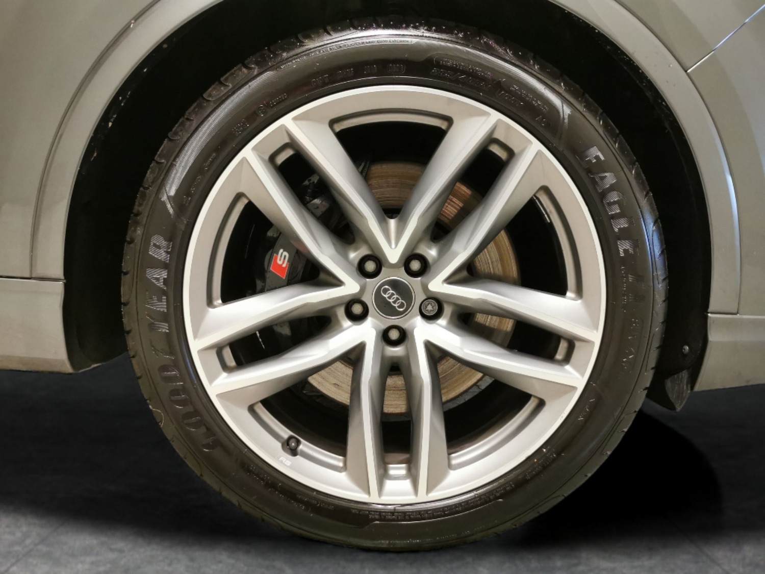 Used Audi SQ7 2017 for sale - 76540333: Photo 26