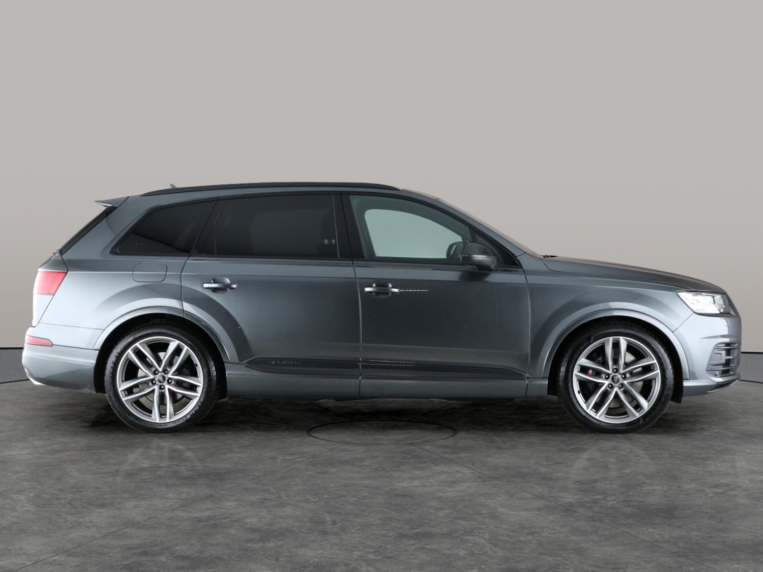 Used Audi SQ7 2017 for sale - 76540333: Photo 9