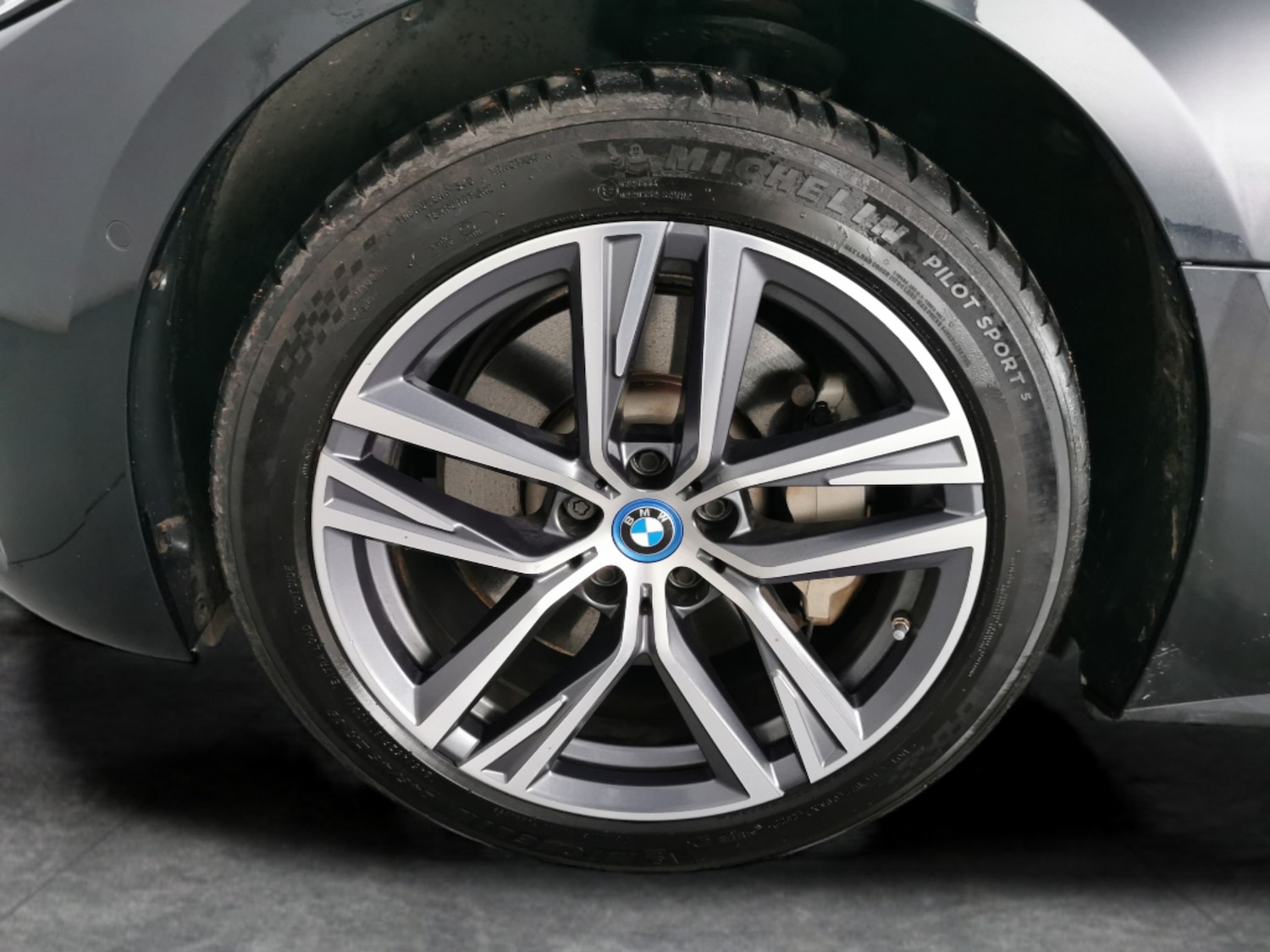 Used BMW i4 2022 for sale - 77077712: Photo 24