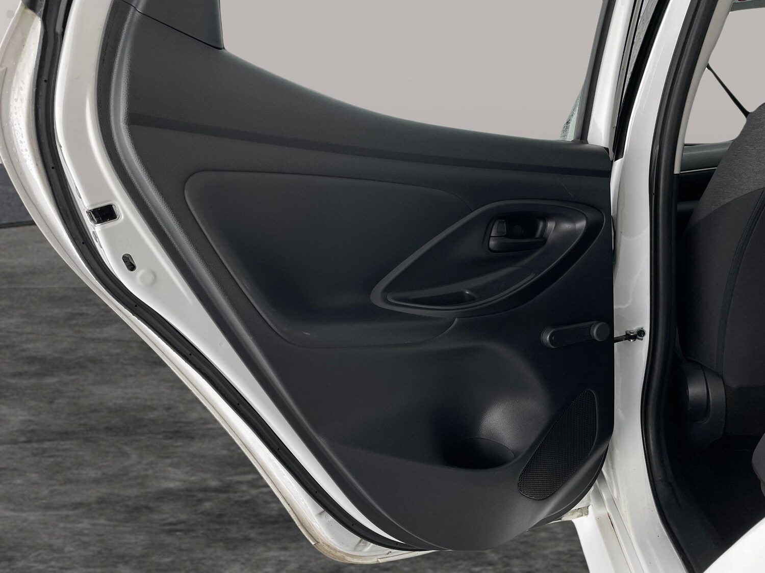 Used Toyota Yaris 2023 for sale - 77911631: Photo 26