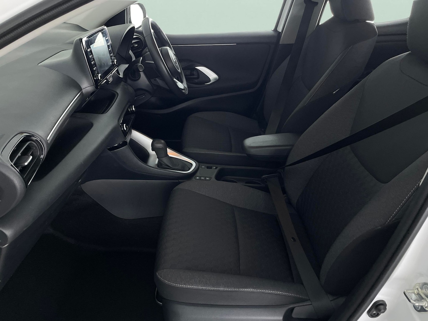 Used Toyota Yaris 2023 for sale - 77911631: Photo 4