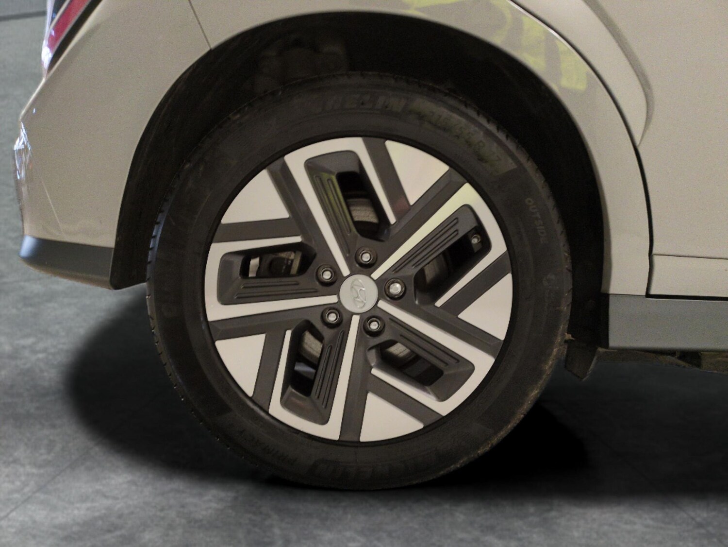 Used Hyundai KONA 2023 for sale - 77995505: Photo 33