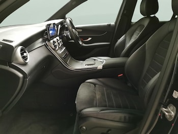 Used Mercedes-Benz GLC 2020 for sale - 76464205: Photo