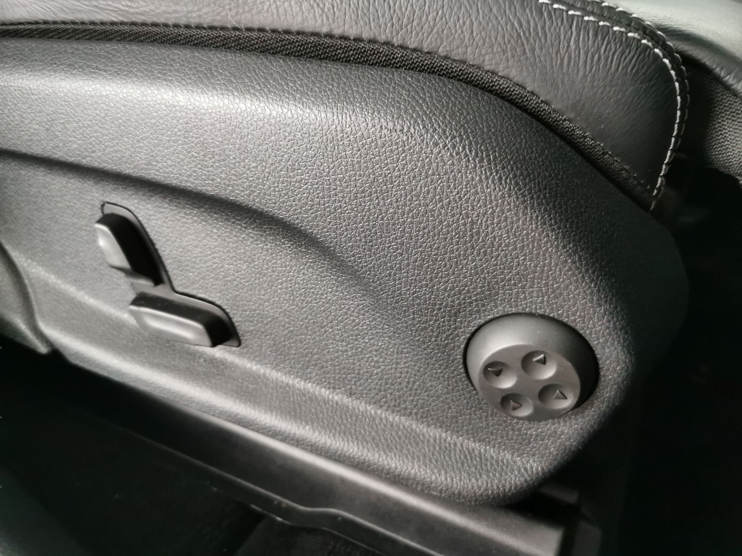 Used Mercedes-Benz EQC for sale - 77256020: Photo 28