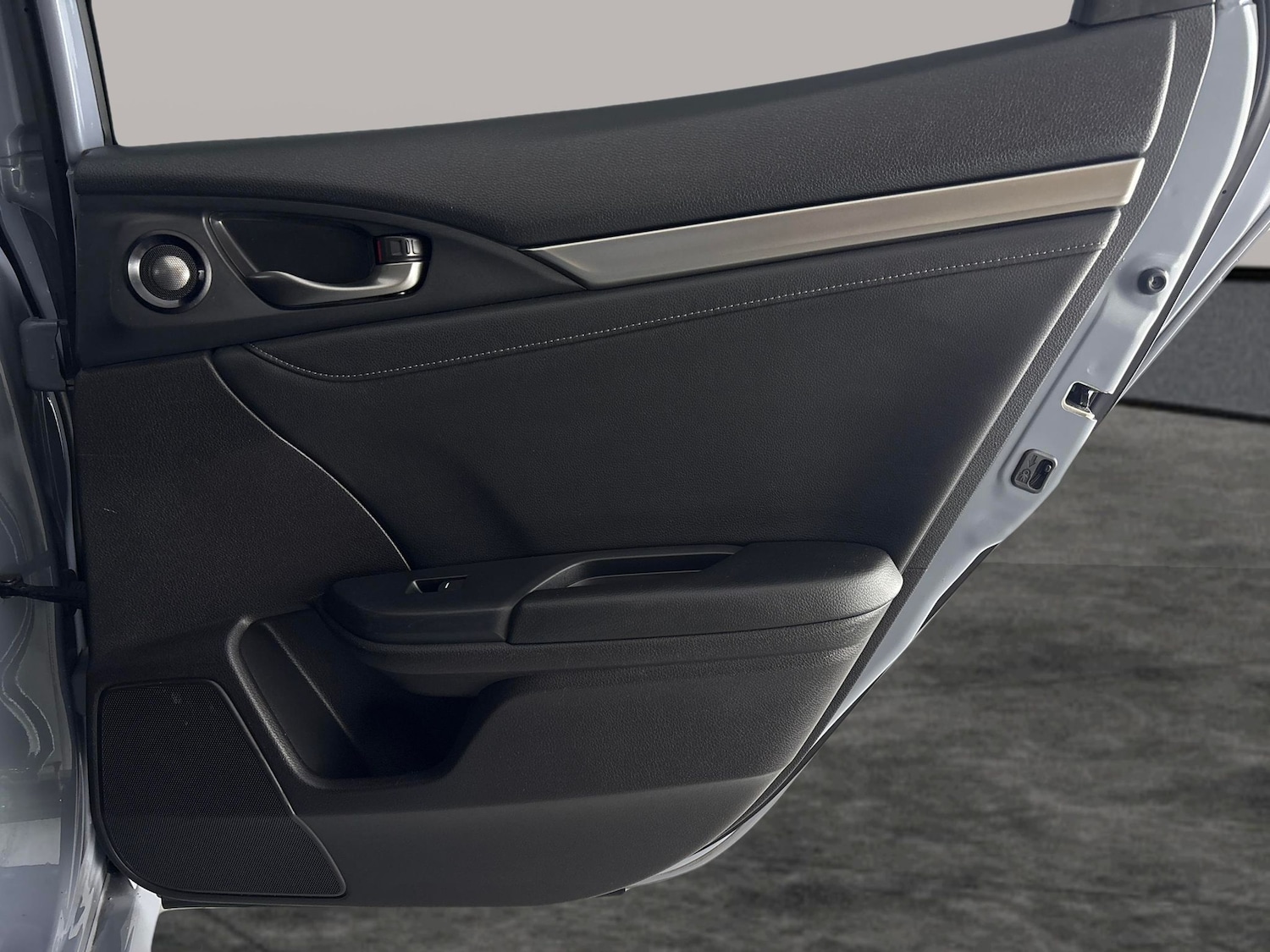 Used Honda Civic 2020 for sale - 76555096: Photo 37