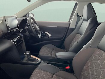 Used Toyota Yaris Cross 2023 for sale - 75816783: Photo