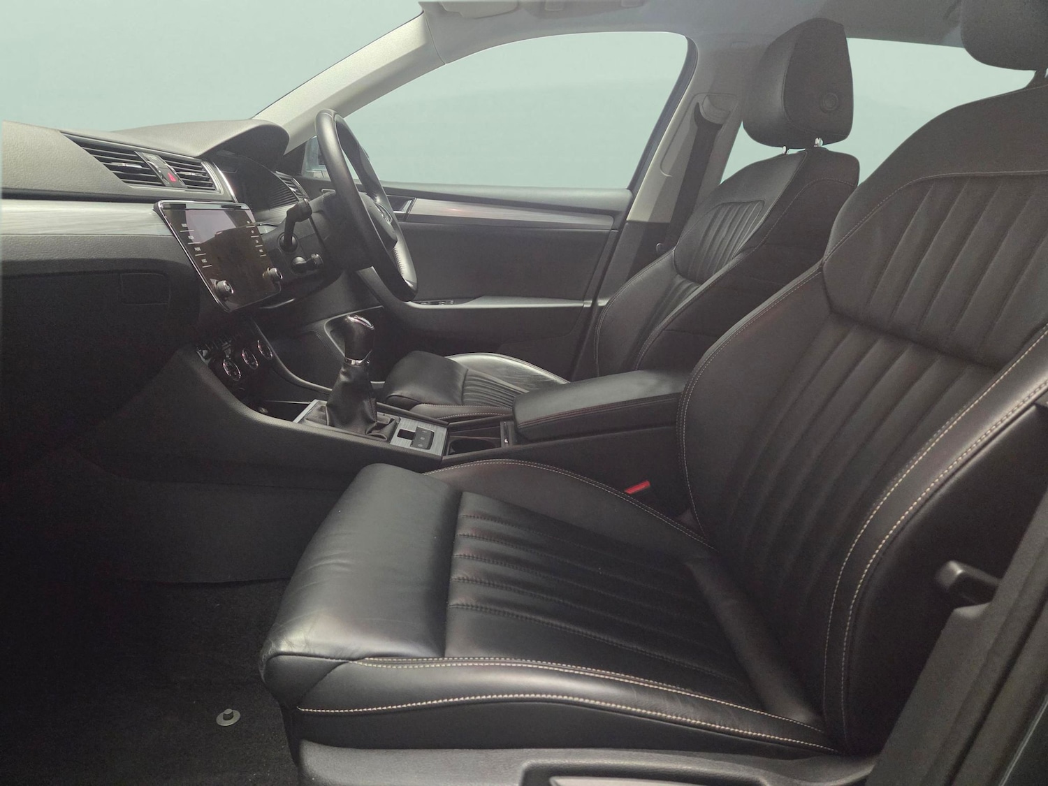 Used Skoda Superb 2022 for sale - 77568106: Photo 4