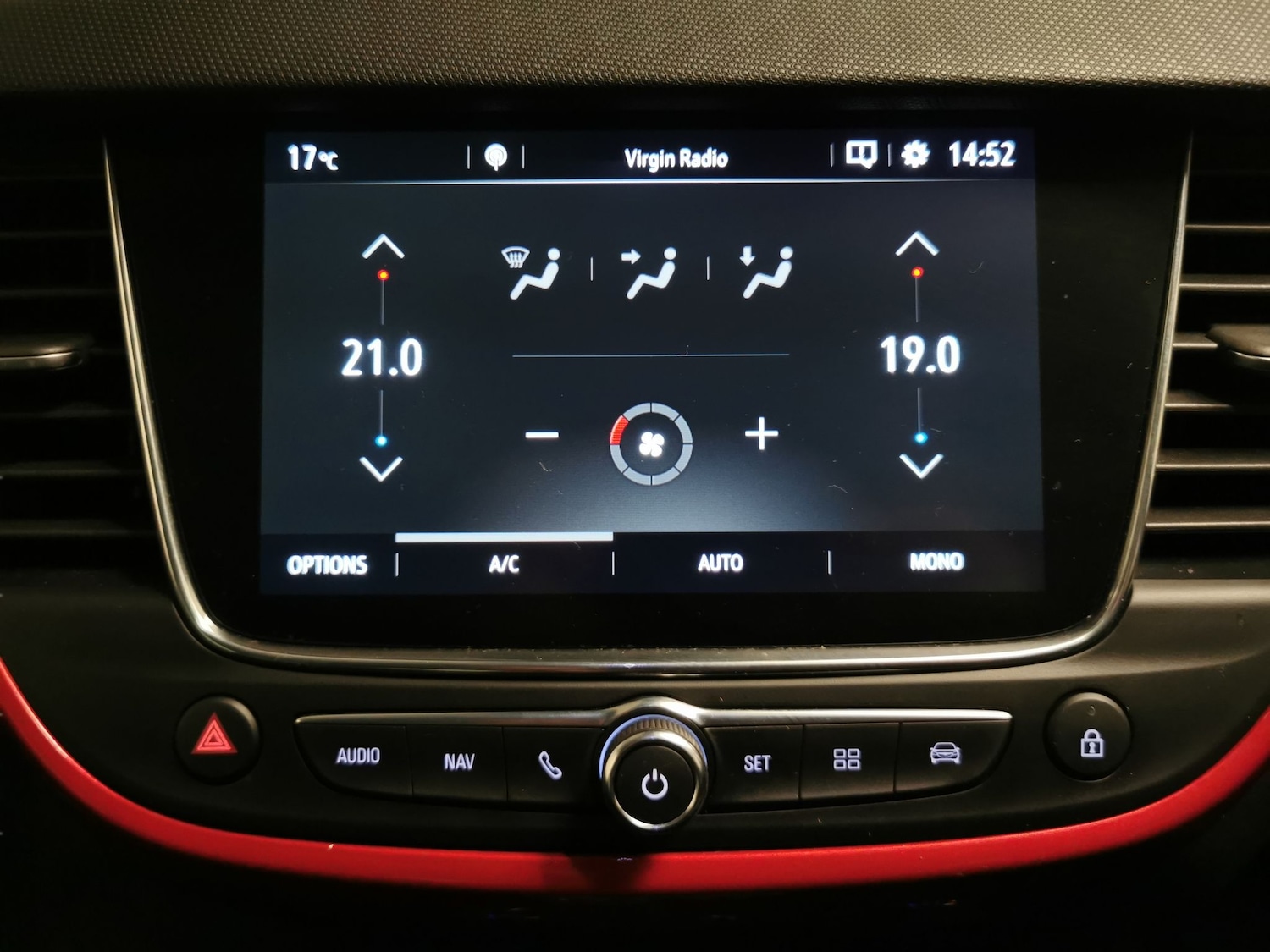 Used Vauxhall Crossland 2023 for sale - 76626412: Photo 17