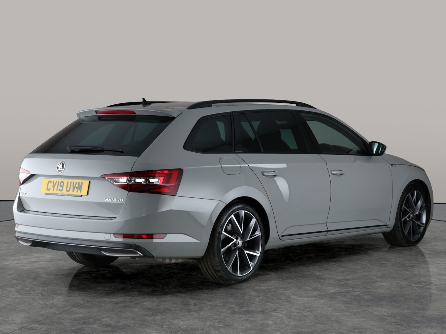 Used Skoda Superb 2019 for sale - 76856900: Photo 10