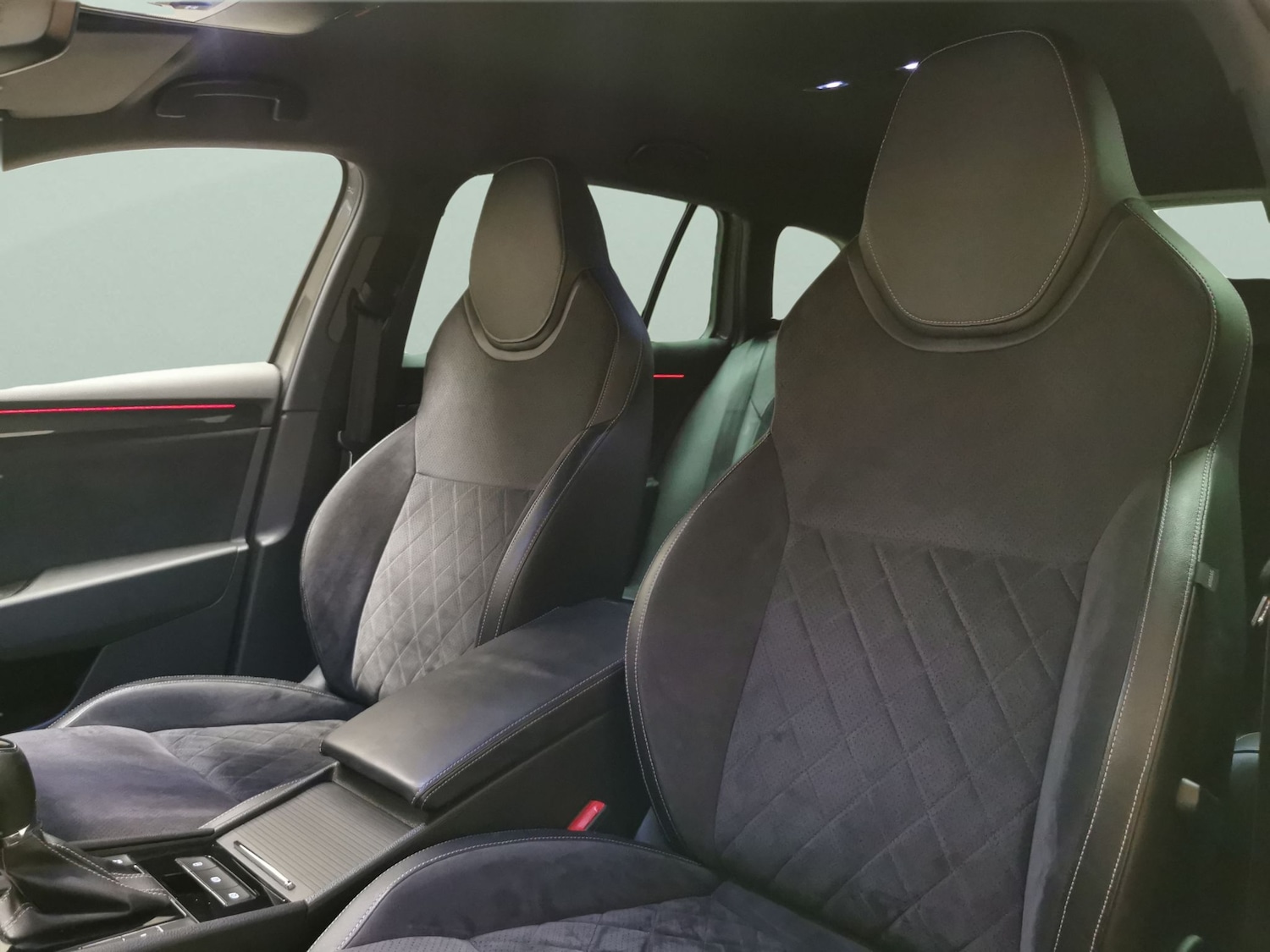 Used Skoda Superb 2019 for sale - 76856900: Photo 14