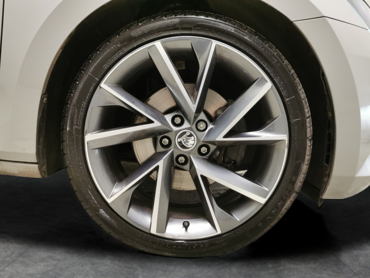 Used Skoda Superb 2019 for sale - 76856900: Photo 22