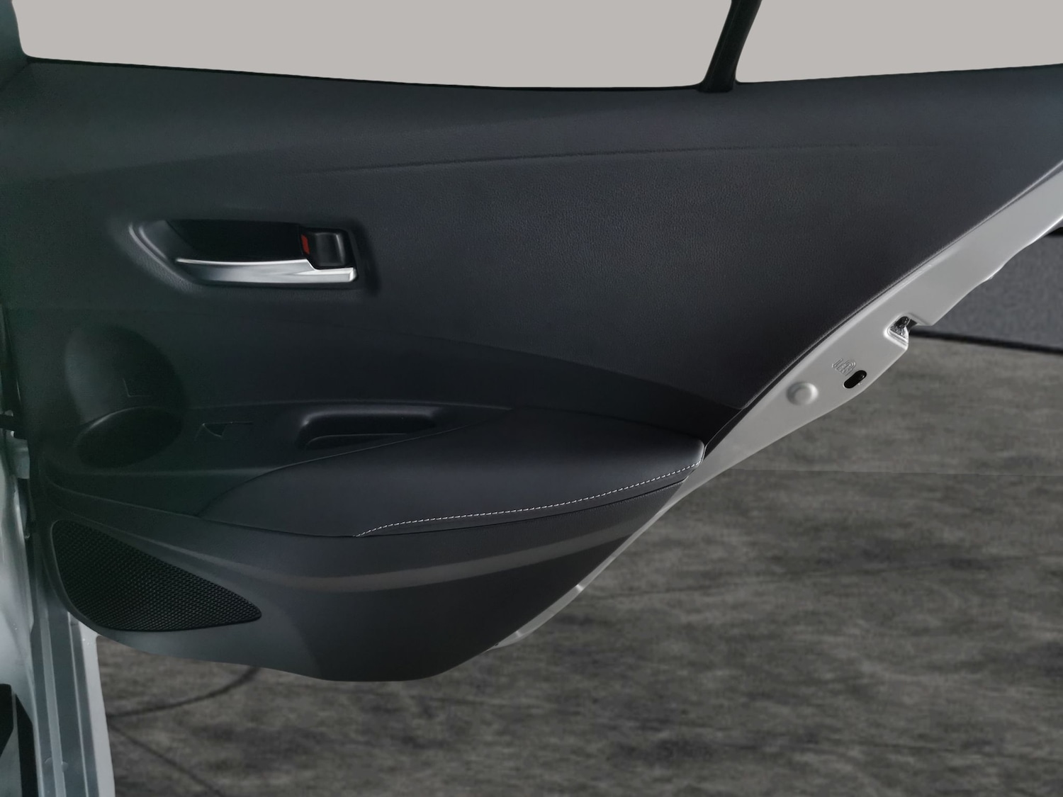 Used Toyota Corolla 2023 for sale - 77013310: Photo 31