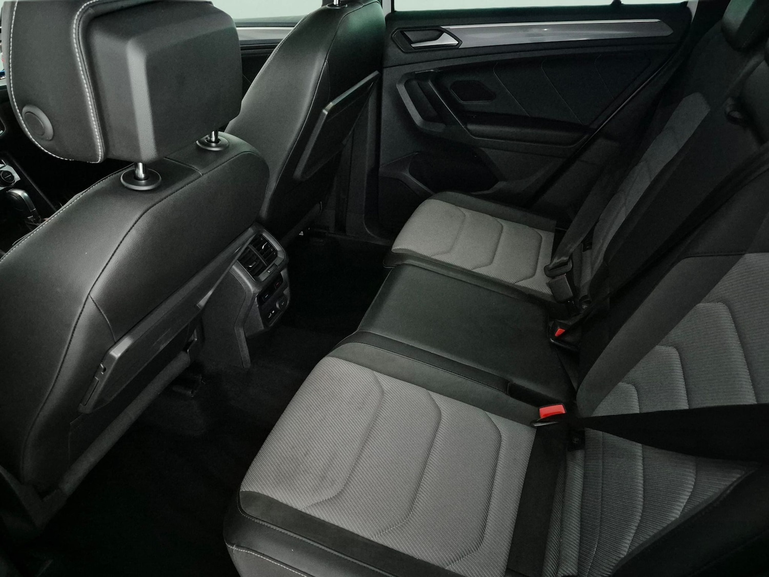 Used Volkswagen Tiguan 2018 for sale - 77984647: Photo 23