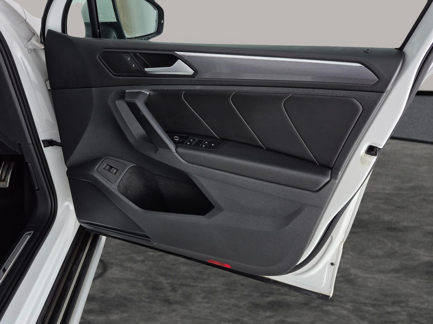 Used Volkswagen Tiguan 2018 for sale - 77984647: Photo 27