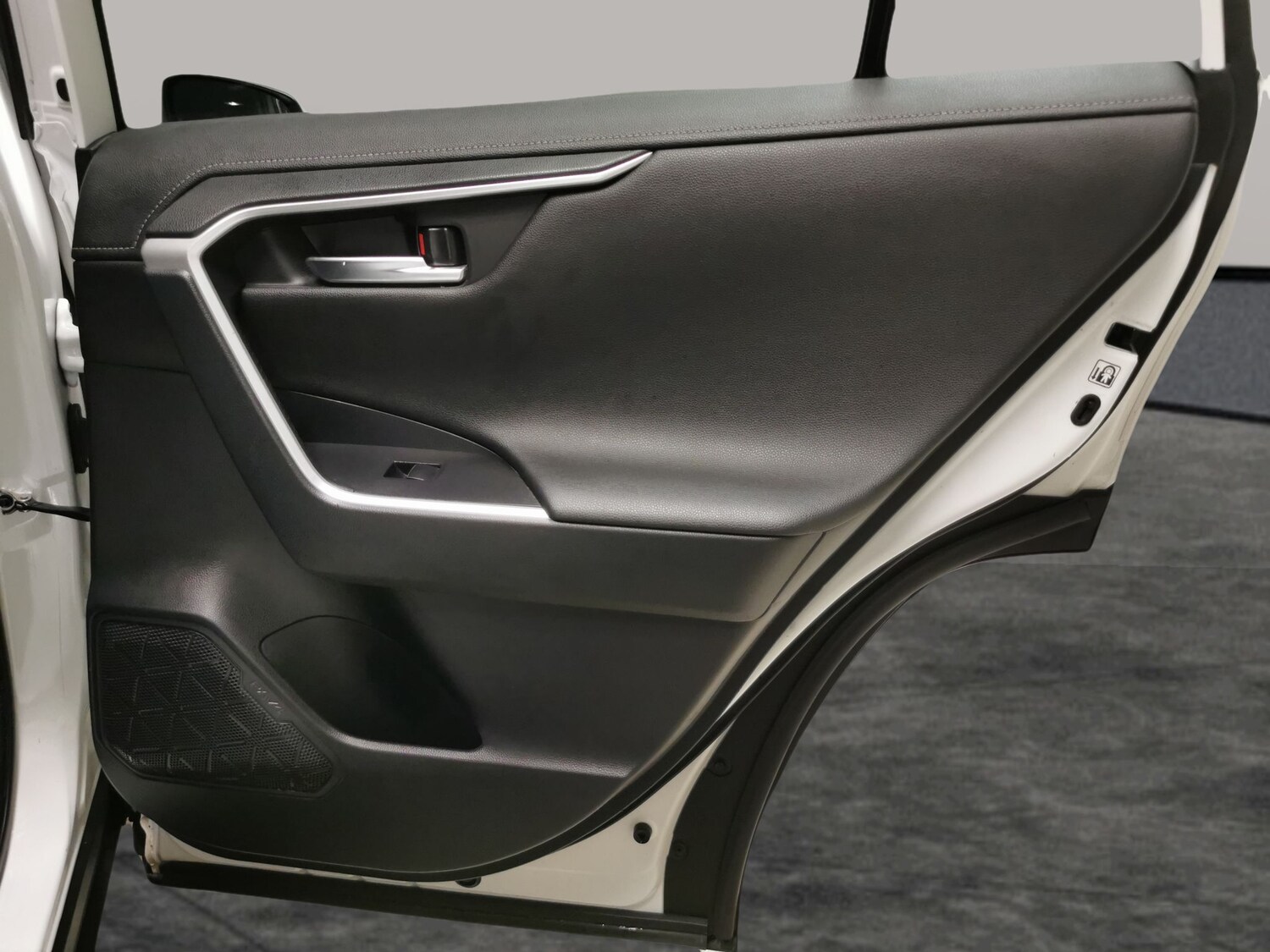 Used Toyota RAV4 2020 for sale - 78095628: Photo 28