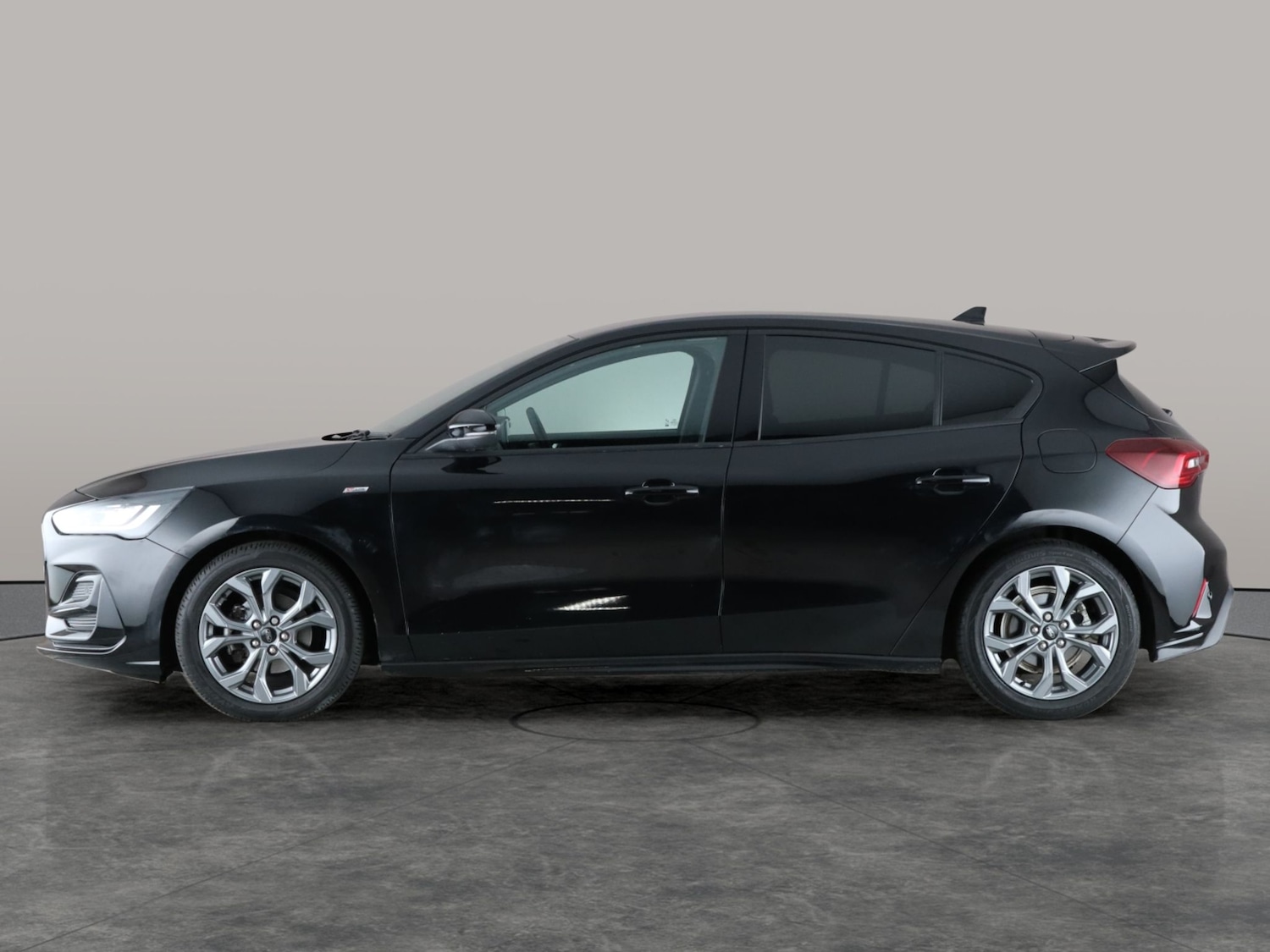 Used Ford Focus 2023 for sale - 76542650: Photo 13