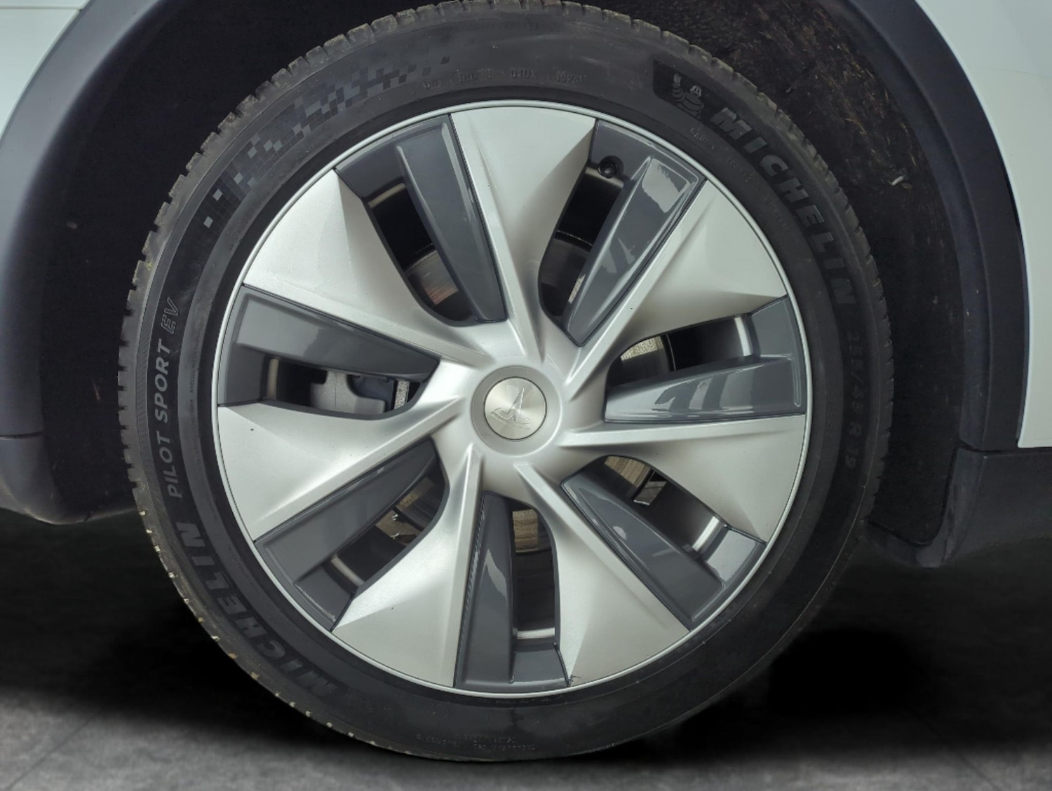 Used Tesla Model Y 2023 for sale - 78039998: Photo 30