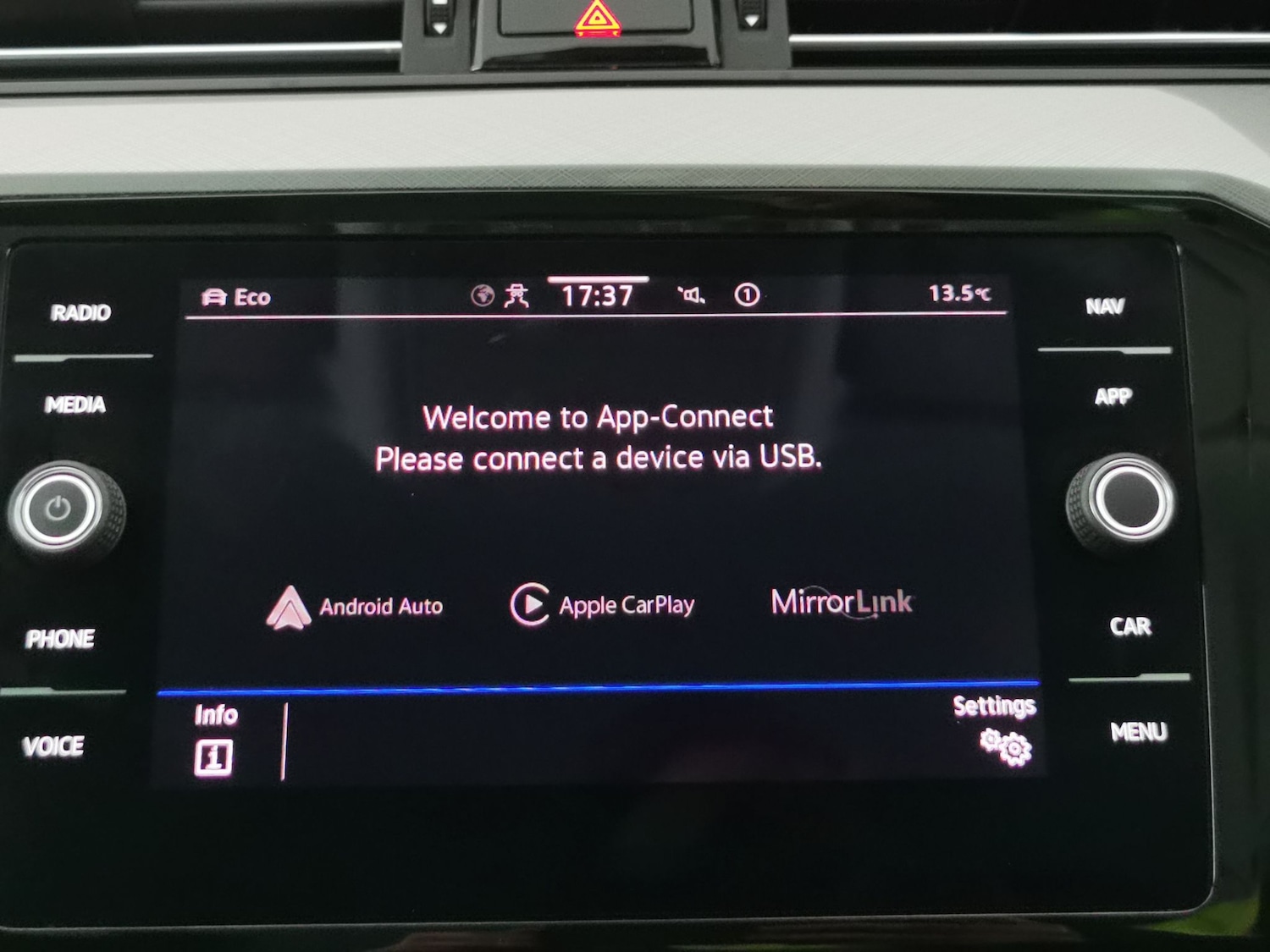 Used Volkswagen Passat 2022 for sale - 76526605: Photo 17