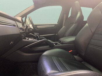 Used Porsche Cayenne undefined for sale - 77347394: Photo