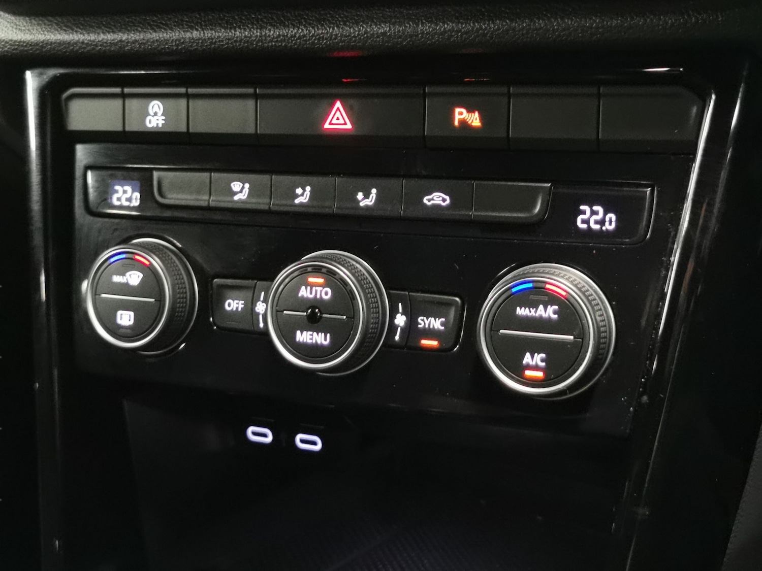 Used Volkswagen T-Roc 2021 for sale - 77797966: Photo 18