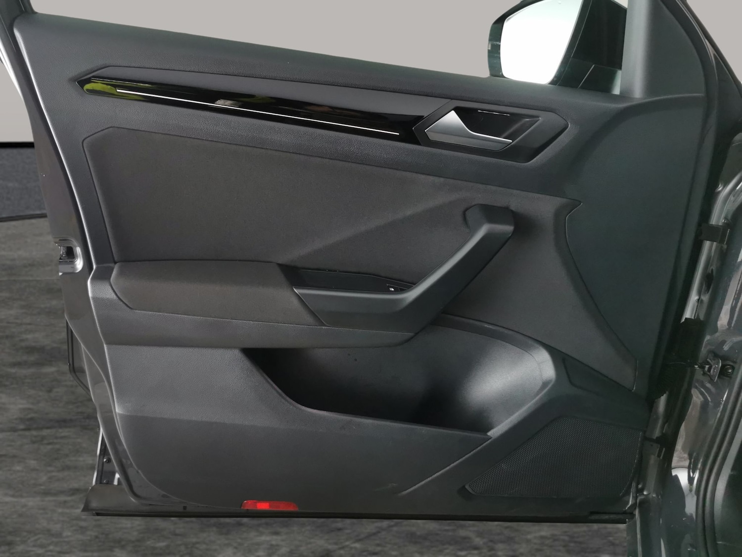 Used Volkswagen T-Roc 2021 for sale - 77797966: Photo 25