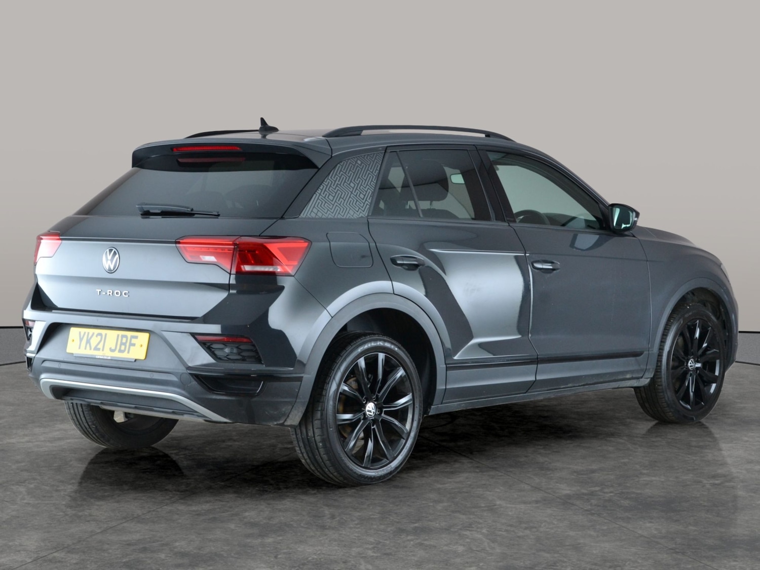 Used Volkswagen T-Roc 2021 for sale - 77797966: Photo 8