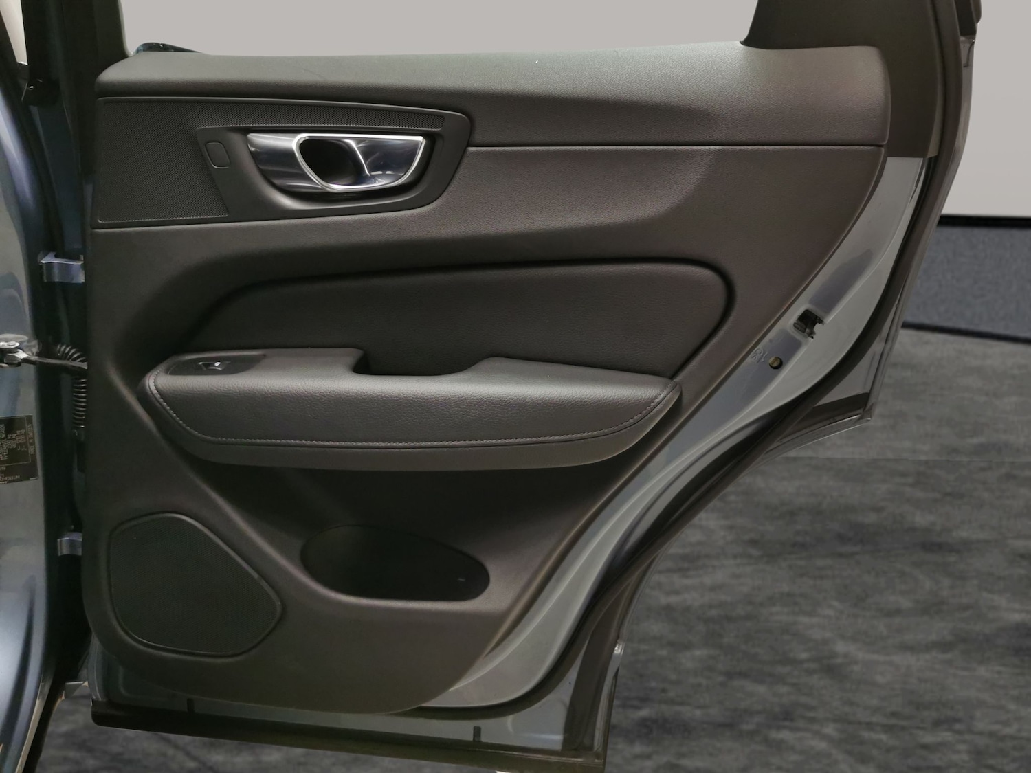 Used Volvo XC60 for sale - 77296460: Photo 25