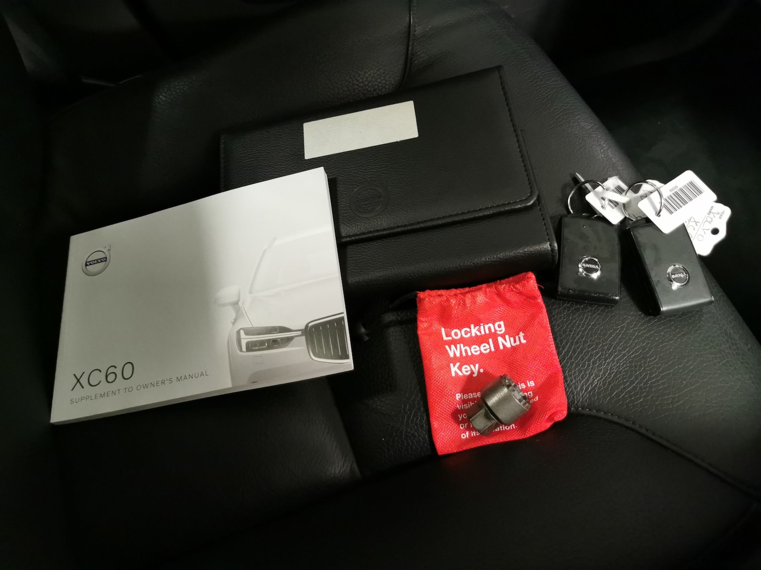 Used Volvo XC60 for sale - 77296460: Photo 27