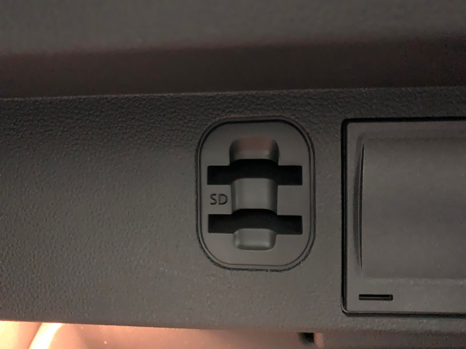 Used Volkswagen T-Roc 2023 for sale - 77256016: Photo 13