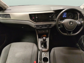 Used Volkswagen Polo 2021 for sale - 77627903: Photo