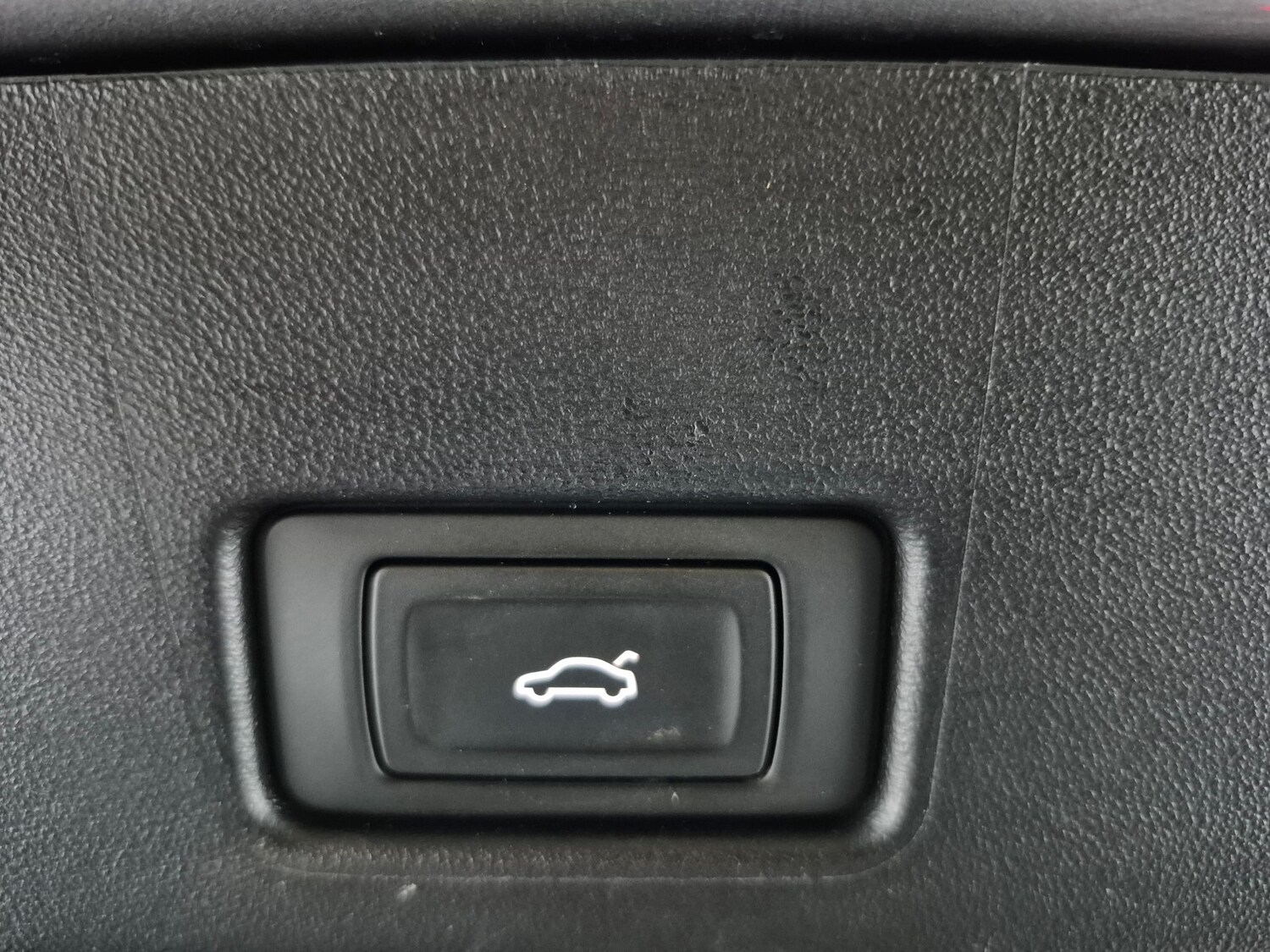 Used Audi Q4 e-tron 2023 for sale - 78144396: Photo 13