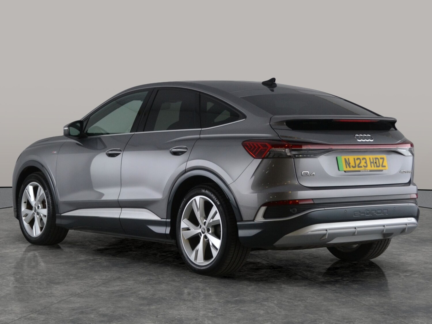 Used Audi Q4 e-tron 2023 for sale - 78144396: Photo 7