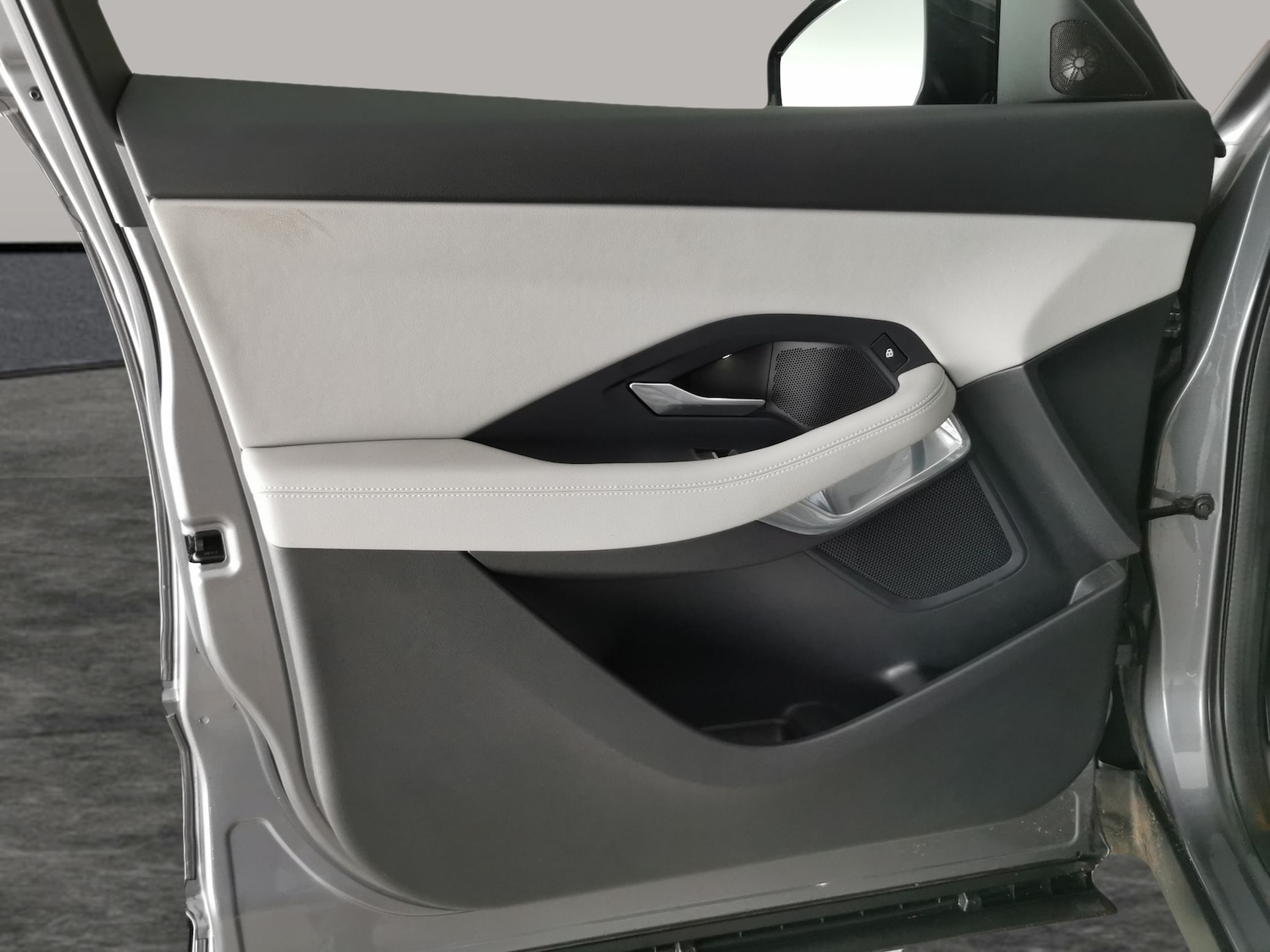 Used Jaguar E-Pace 2021 for sale - 77241254: Photo 27