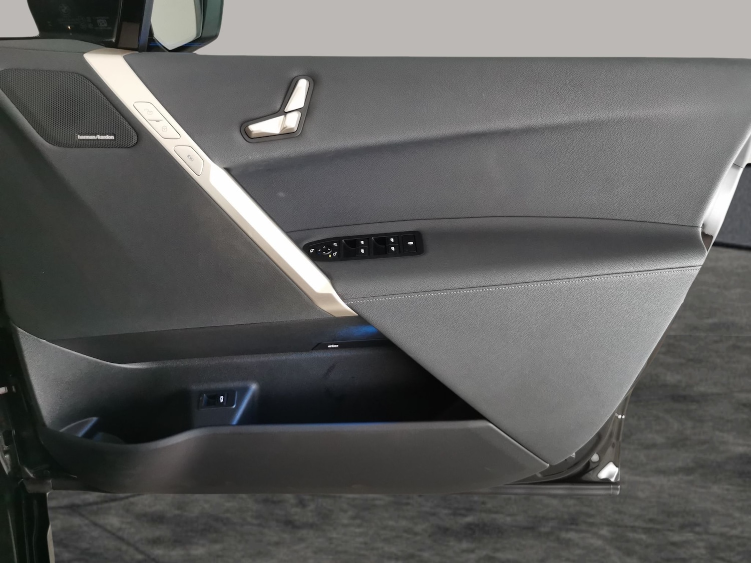 Used BMW iX 2022 for sale - 76663422: Photo 35