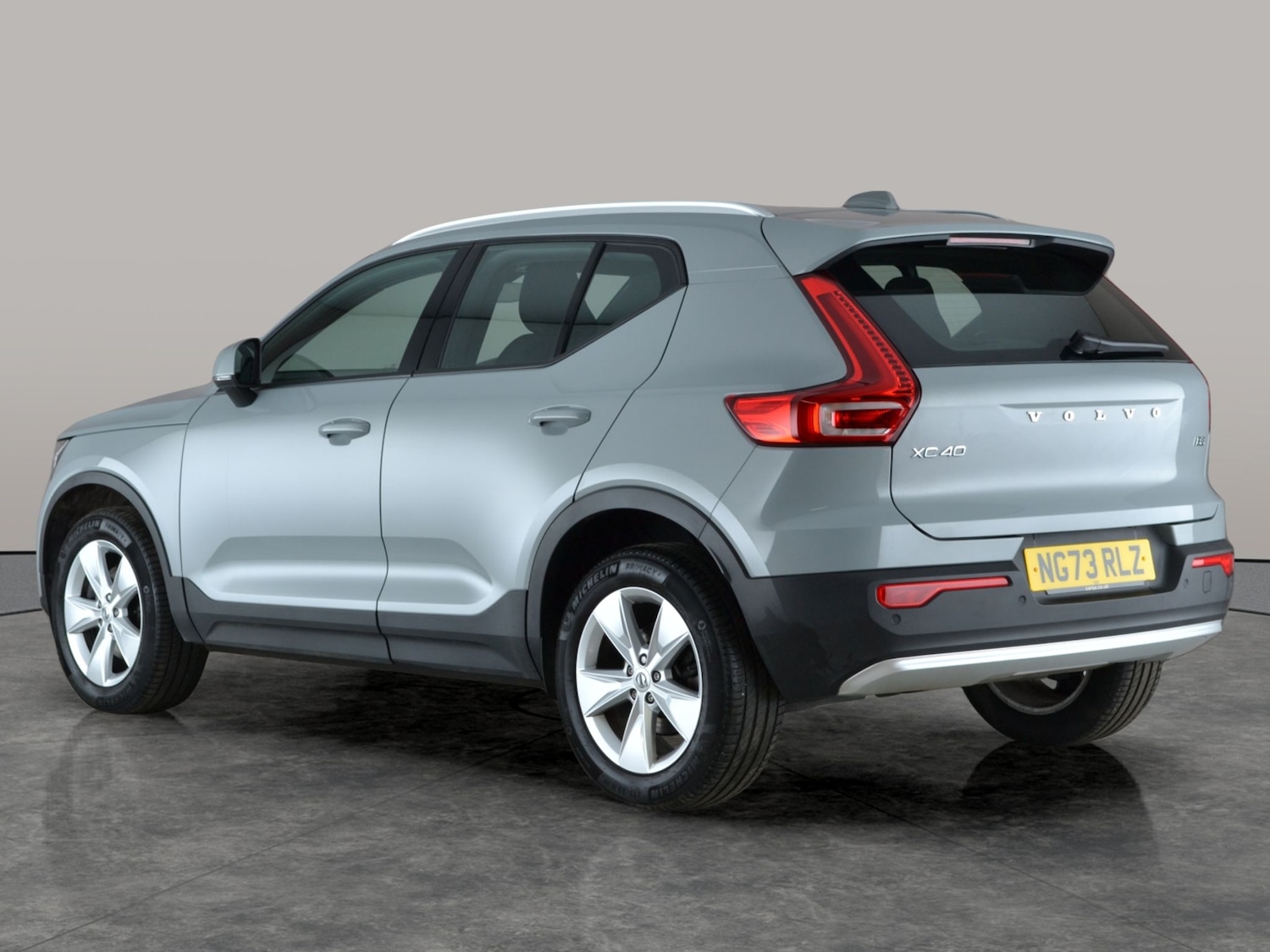 Used Volvo XC40 2024 for sale - 76935109: Photo 12