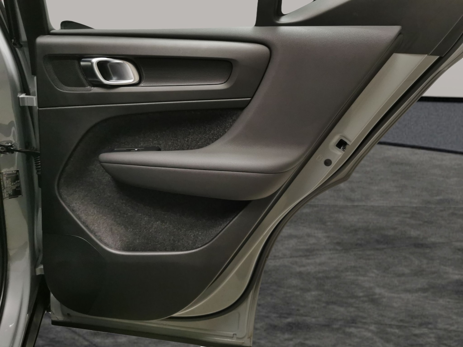 Used Volvo XC40 2024 for sale - 76935109: Photo 28