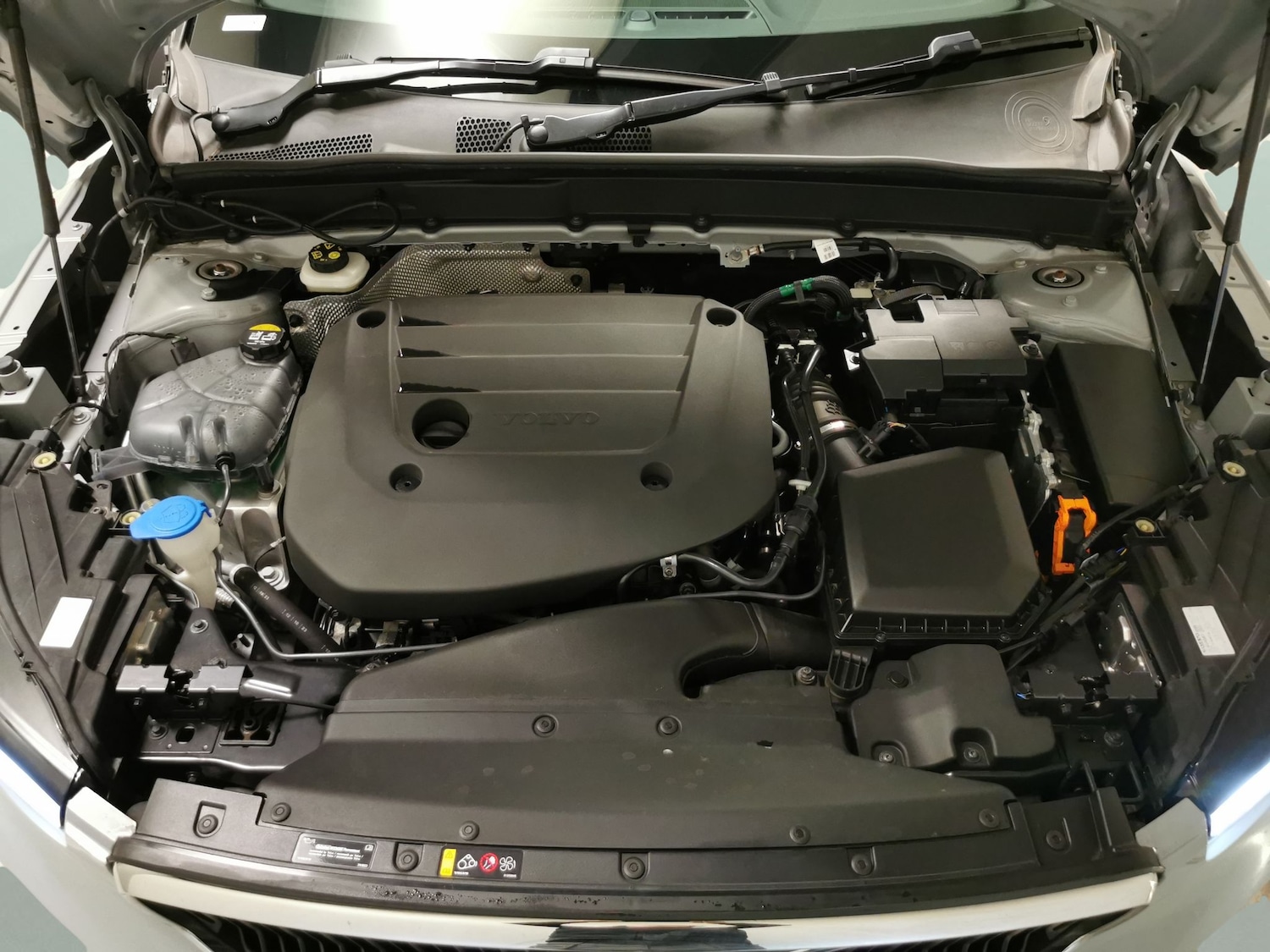 Used Volvo XC40 2024 for sale - 76935109: Photo 31