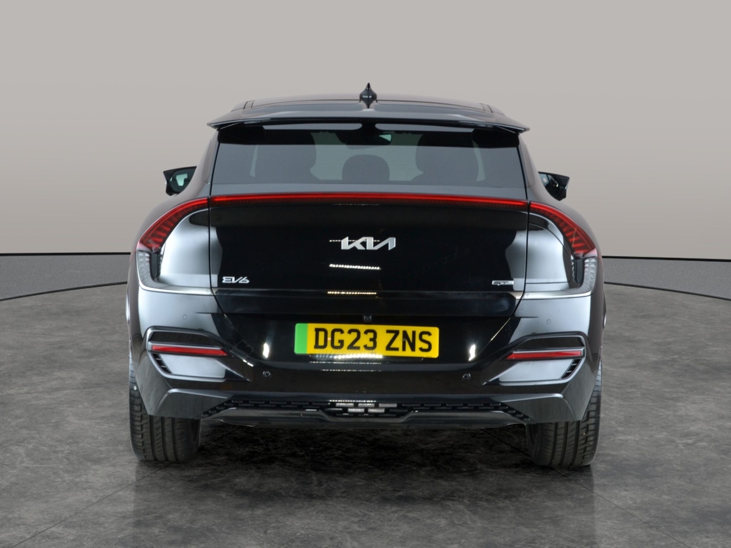 Used Kia EV6 2023 for sale - 76935216: Photo 12