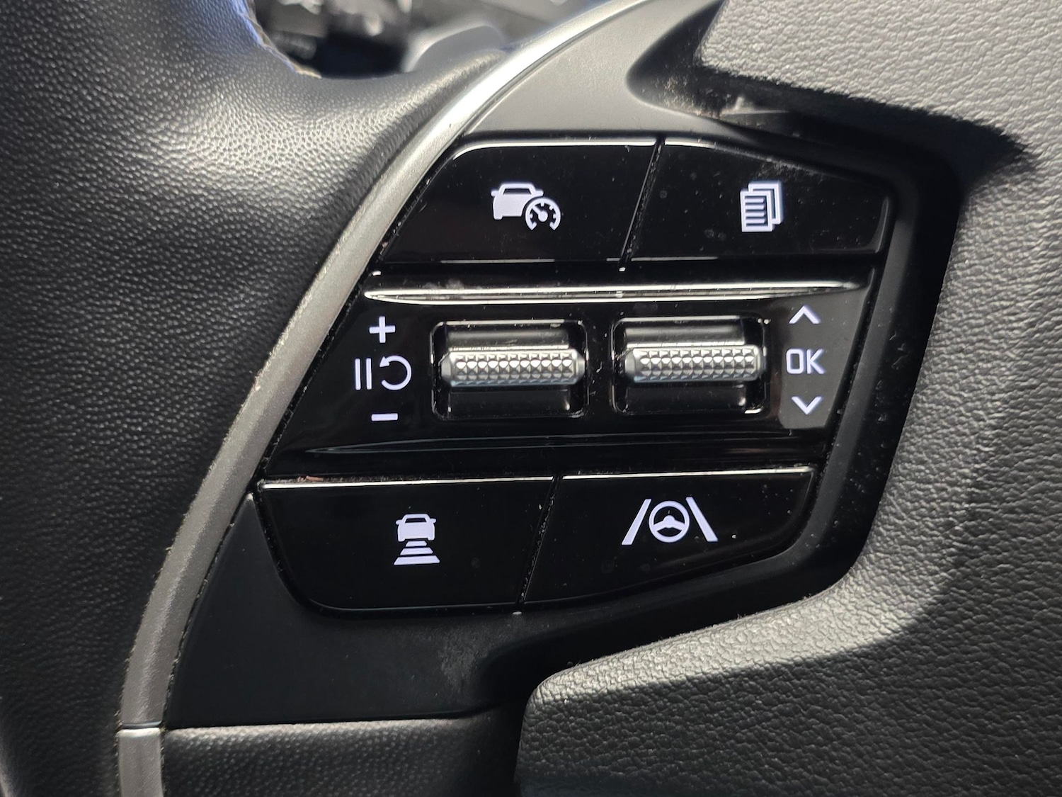 Used Kia EV6 2023 for sale - 76935216: Photo 23