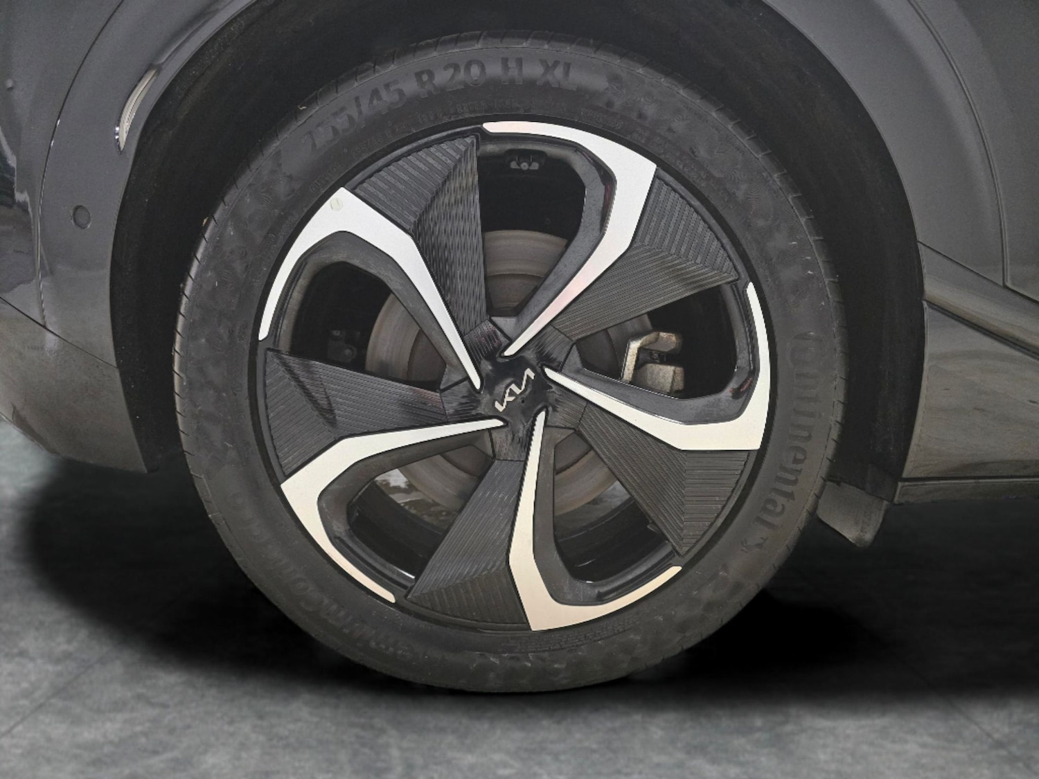 Used Kia EV6 2023 for sale - 76935216: Photo 28