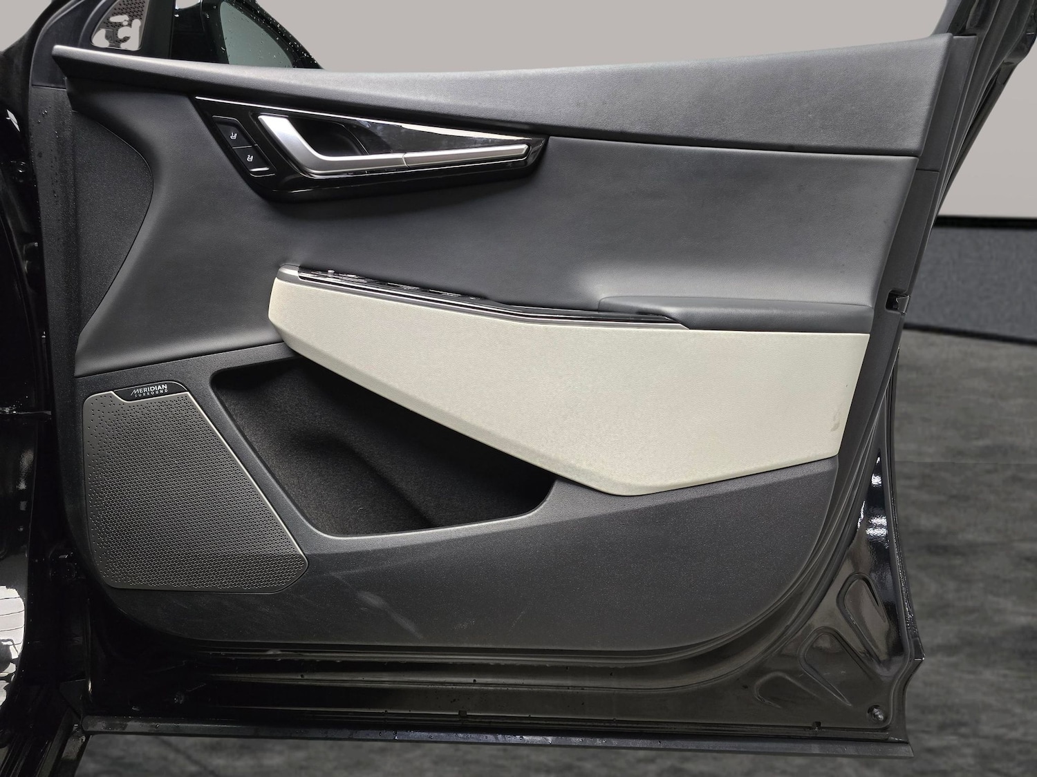 Used Kia EV6 2023 for sale - 76935216: Photo 33